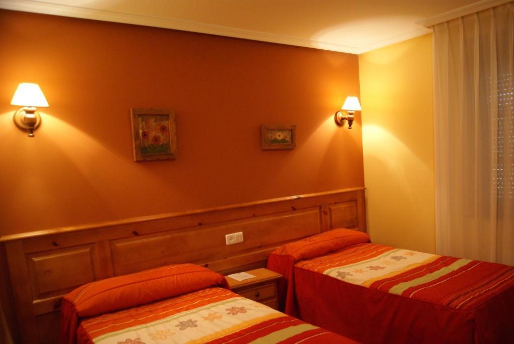 Hotel Garganta Del Cares Poncebos Værelse billede