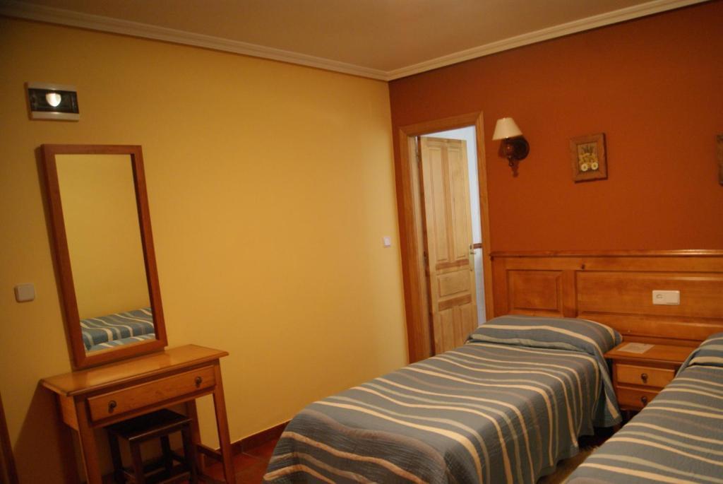 Hotel Garganta Del Cares Poncebos Værelse billede