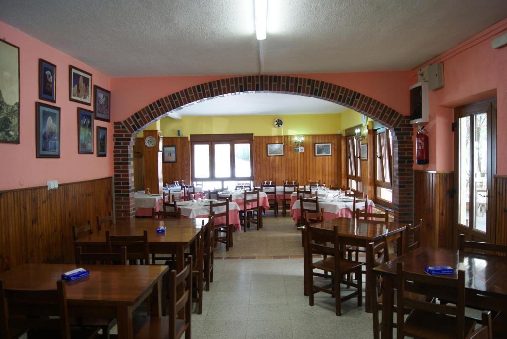 Hotel Garganta Del Cares Poncebos Eksteriør billede